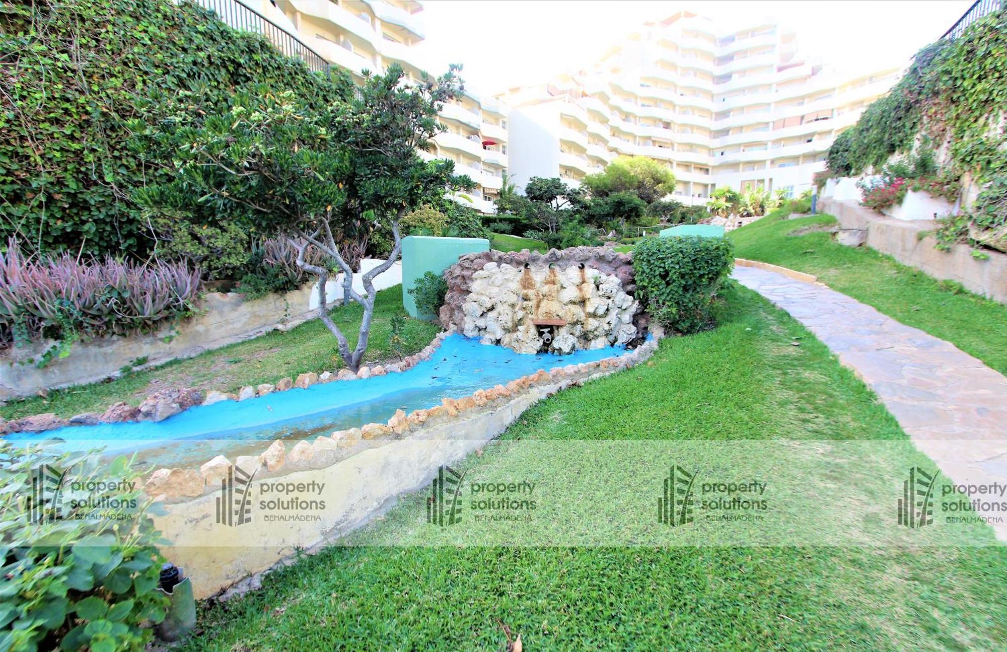 Benalbeach 1010 - Vista Al Mar - Piscina Todo El Ano - Primera Linea De Playa Беналмадена Екстериор снимка