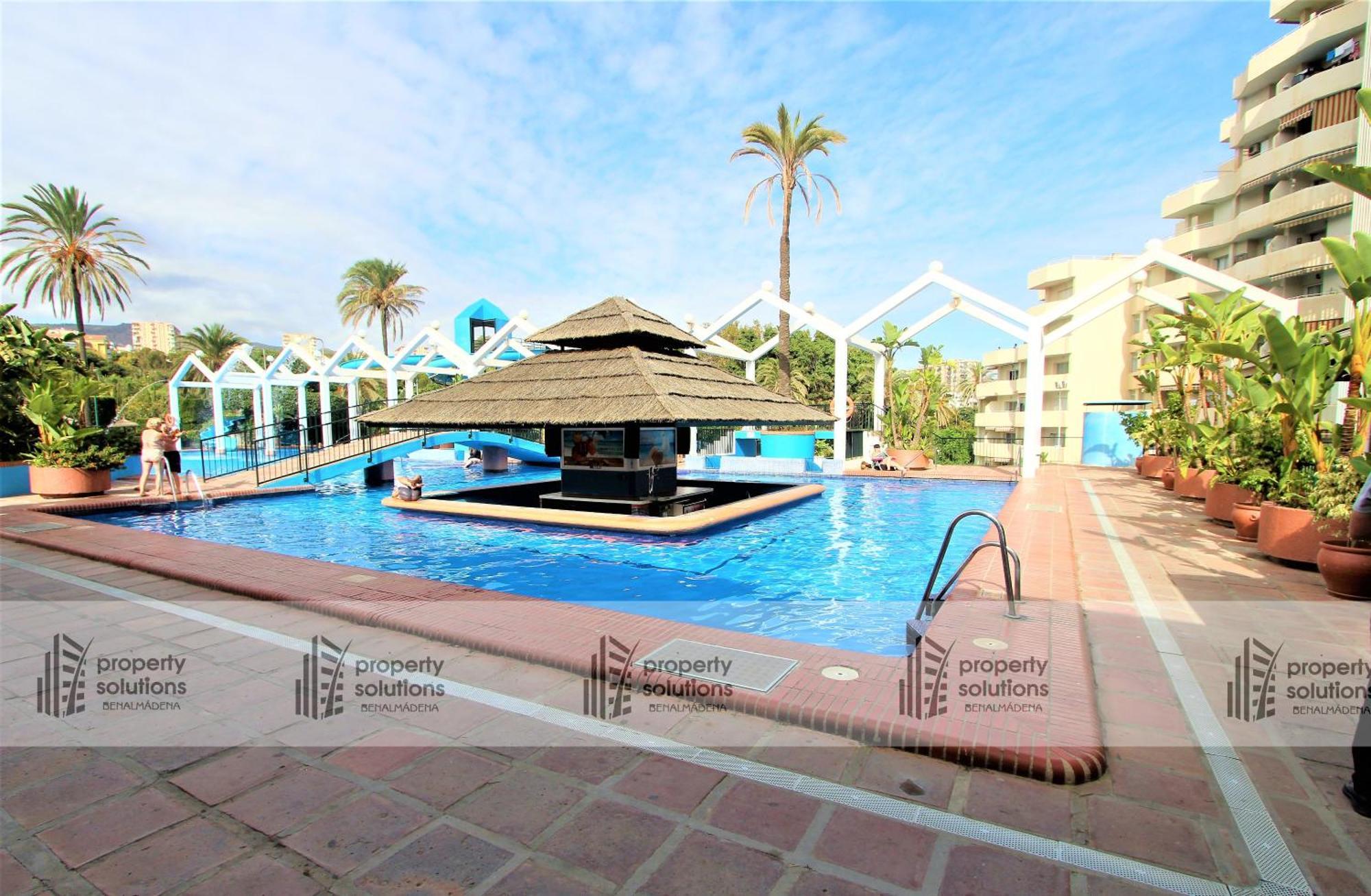Benalbeach 1010 - Vista Al Mar - Piscina Todo El Ano - Primera Linea De Playa Беналмадена Екстериор снимка