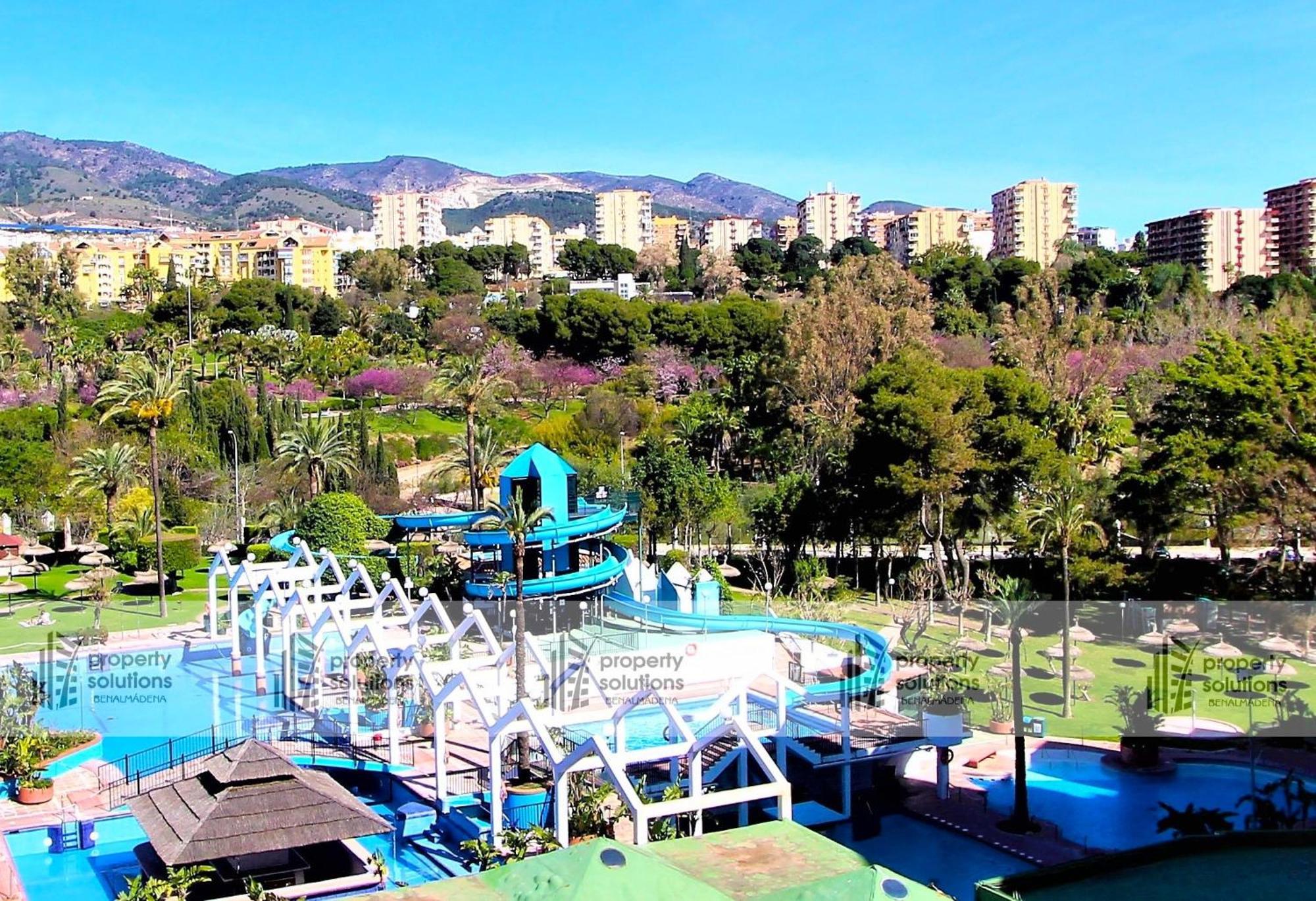 Benalbeach 1010 - Vista Al Mar - Piscina Todo El Ano - Primera Linea De Playa Беналмадена Екстериор снимка